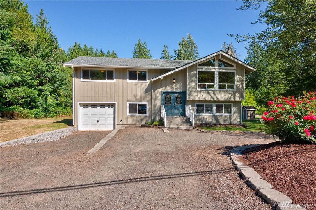 17638 Hallman Rd - Photo 1