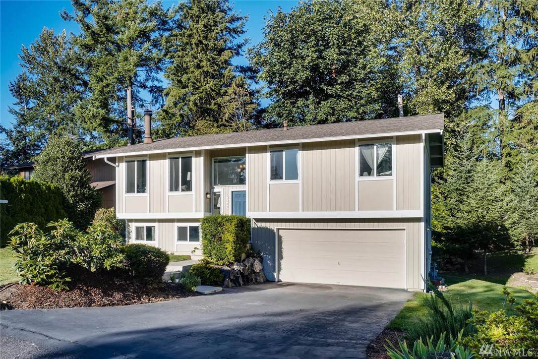 19322 141st Ave - Photo 1