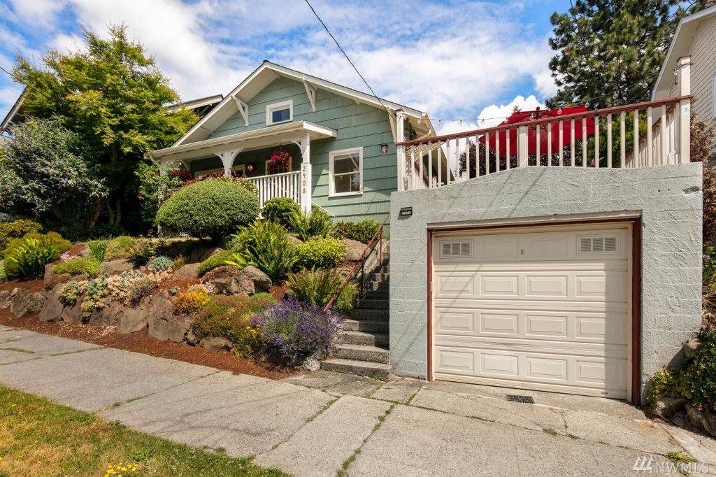 2408 43rd St - Photo 1