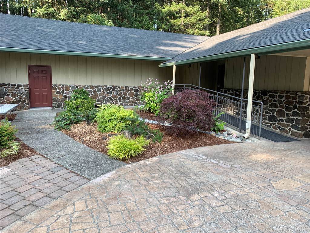 1901 Bielmeier Rd - Photo 1