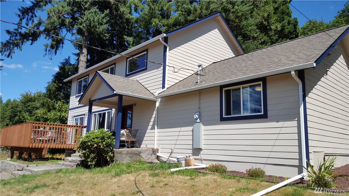 112 Pleasant Ave - Photo 1