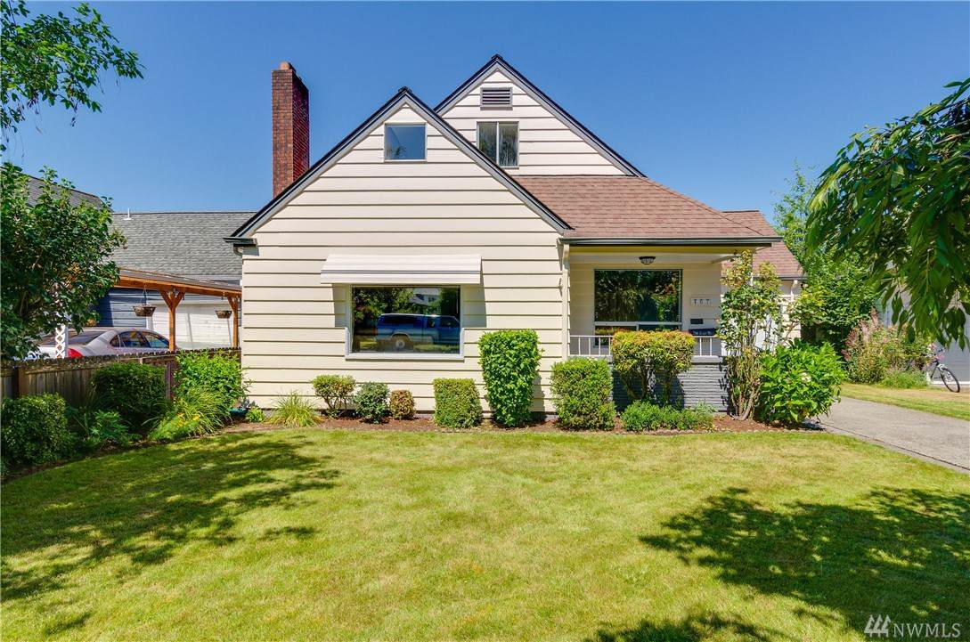 467 19th Ave - Photo 1