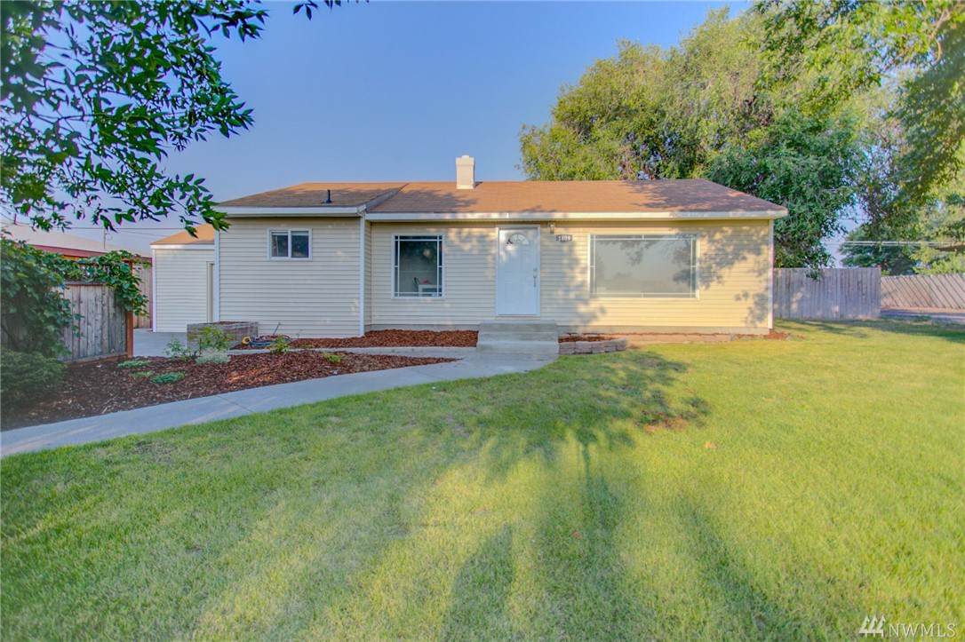 1409 Skyline Dr - Photo 1
