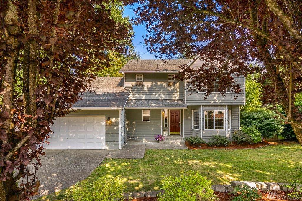 11911 206th Ave - Photo 1