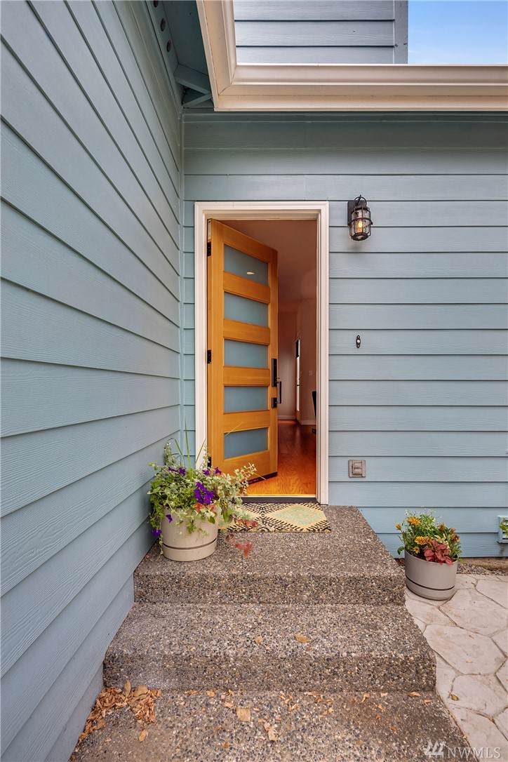 4124 38th Ave - Photo 1