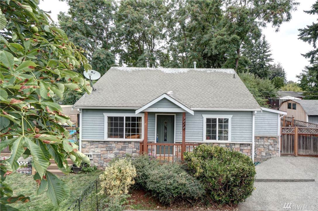 3010 130th St - Photo 1