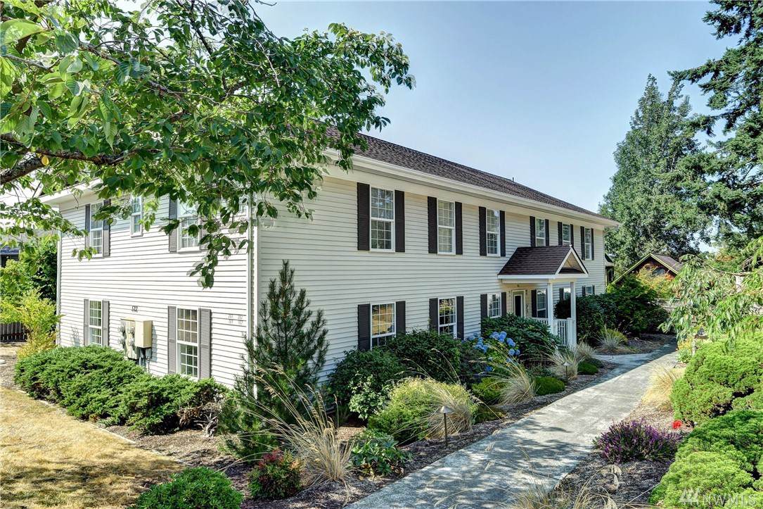 522 Creekside Terrace - Photo 1