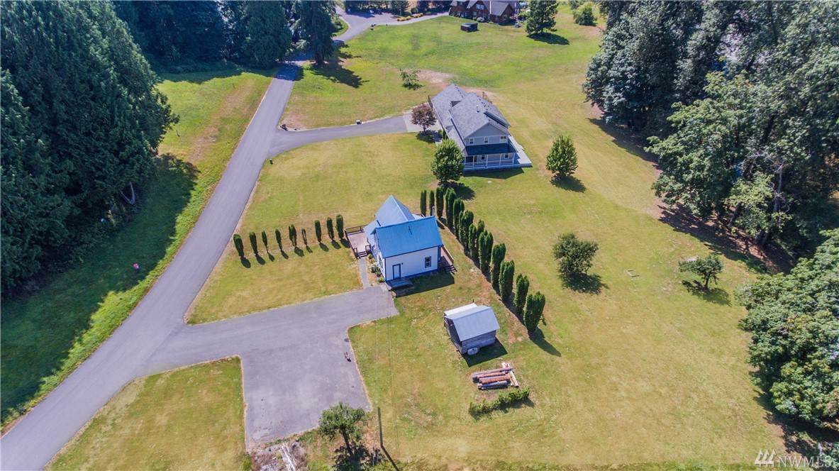 1222 145th Ave - Photo 1