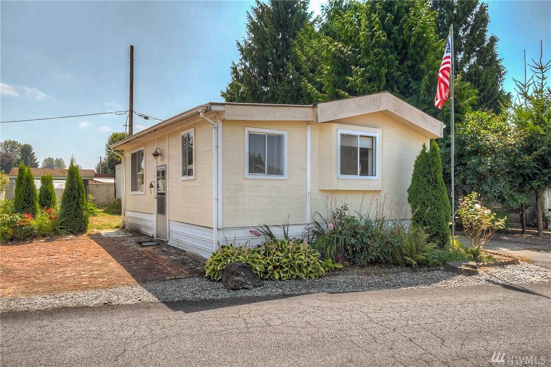 1510 Maple Lane - Photo 1