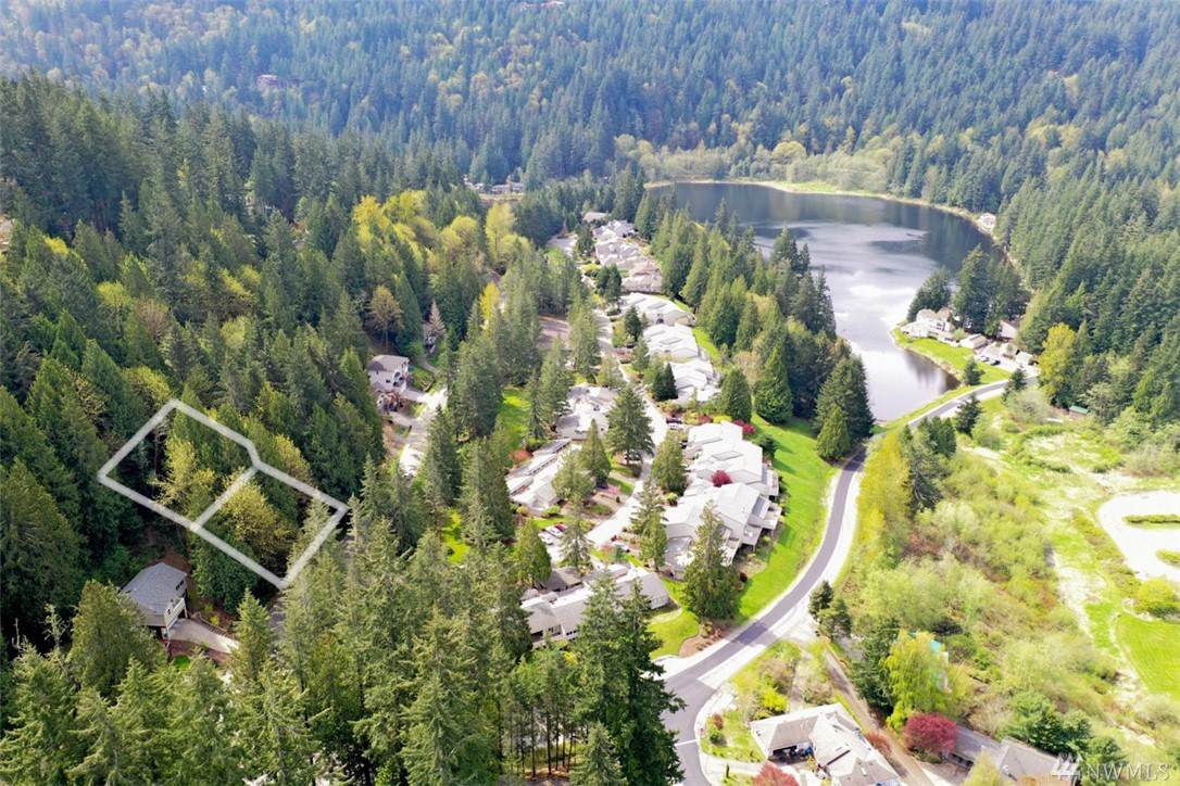 8 Lake Louise Drive - Photo 1