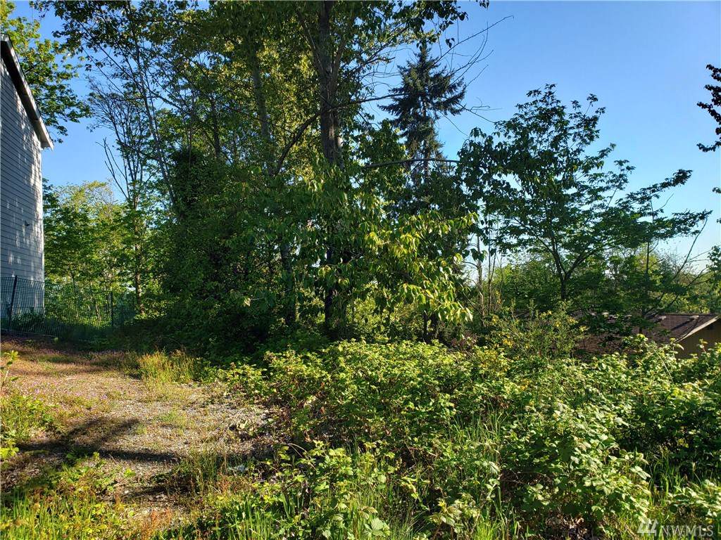1427 38th St - Photo 1