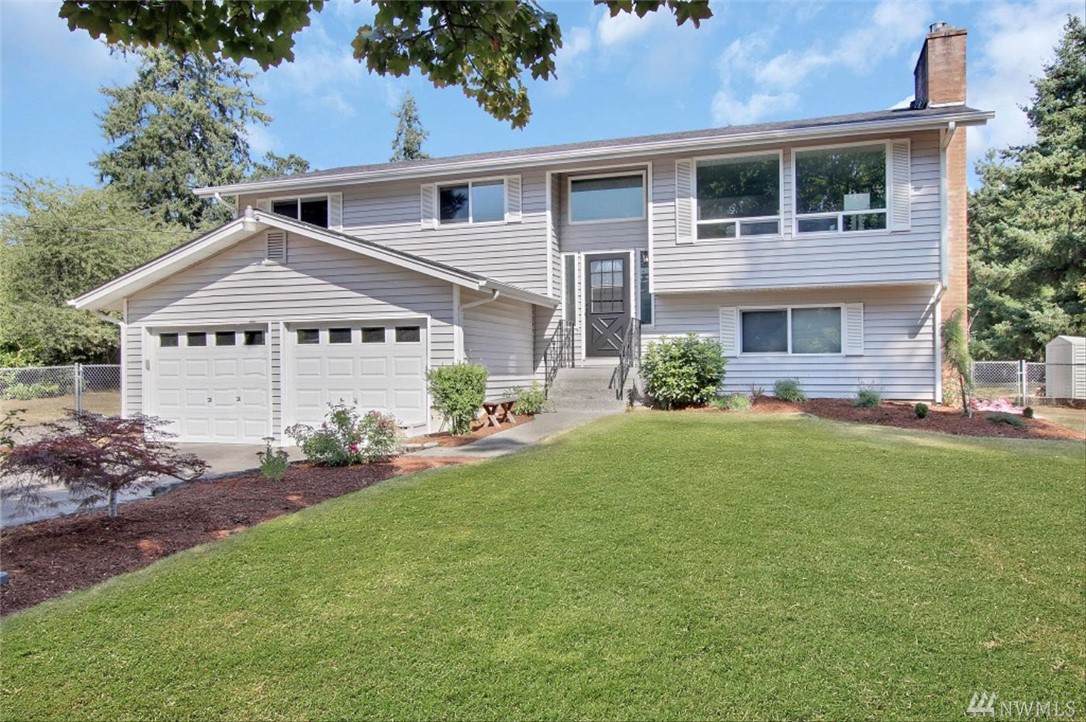 18819 27th Ave - Photo 1
