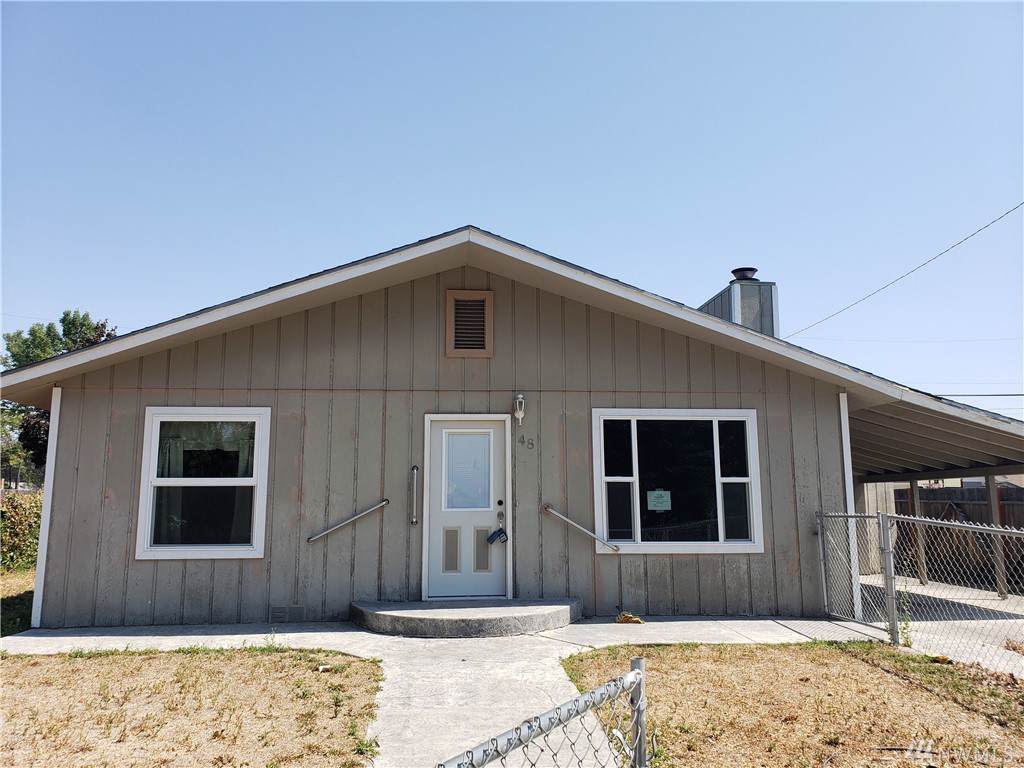 48 E St - Photo 1