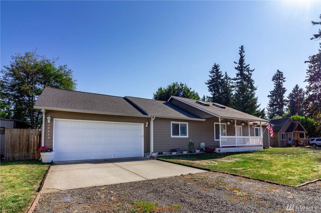 17633 154th Ave - Photo 1
