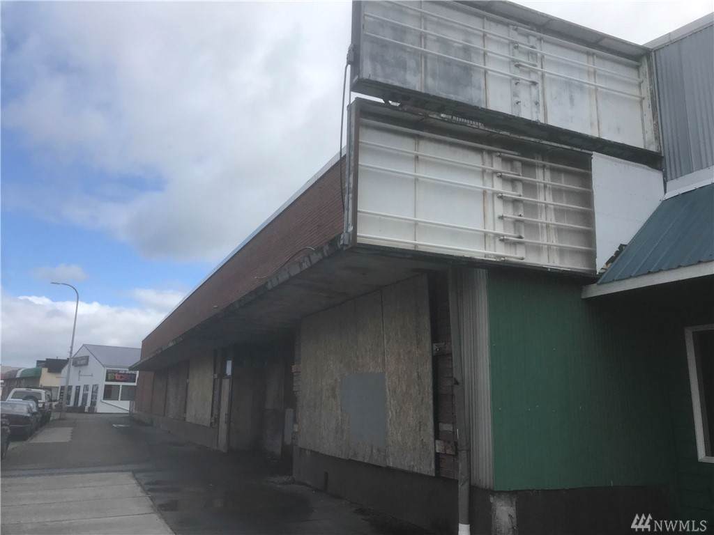 534 Tower Ave - Photo 1