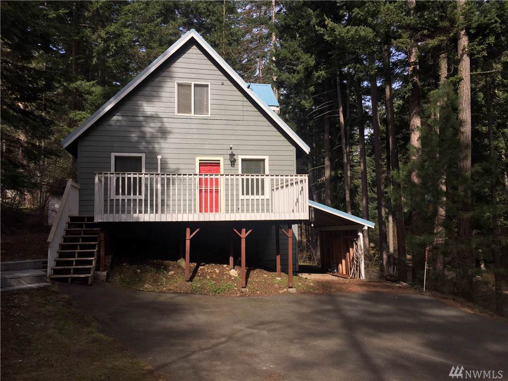 1441 Oakmont Dr - Photo 1