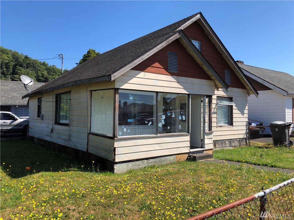 3001 Sumner Ave - Photo 1