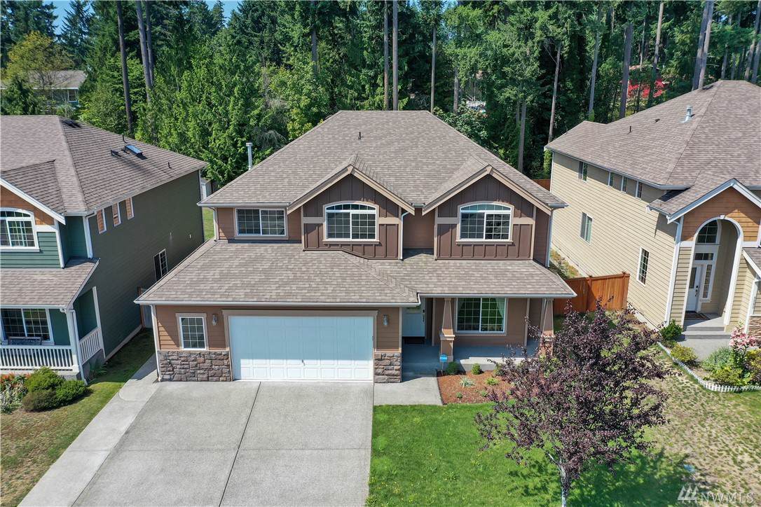 8205 183rd Ave - Photo 1