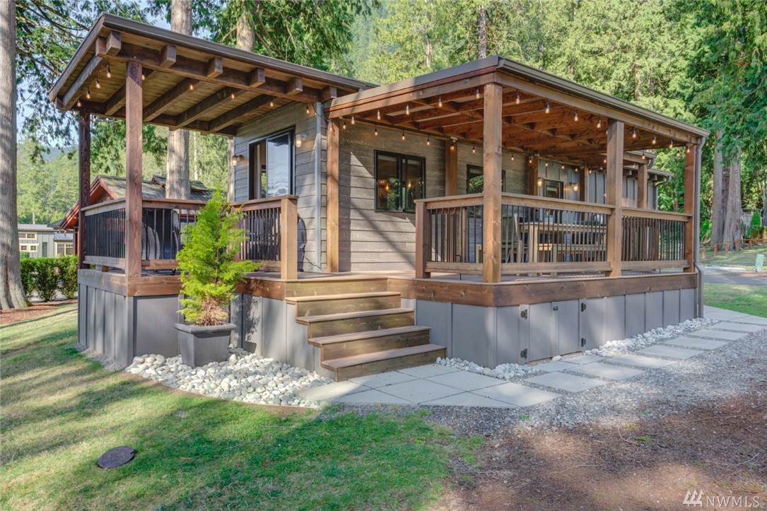 990 Lake Whatcom Blvd - Photo 1