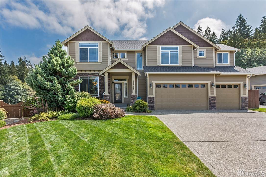 12925 195th Ave Ct - Photo 1