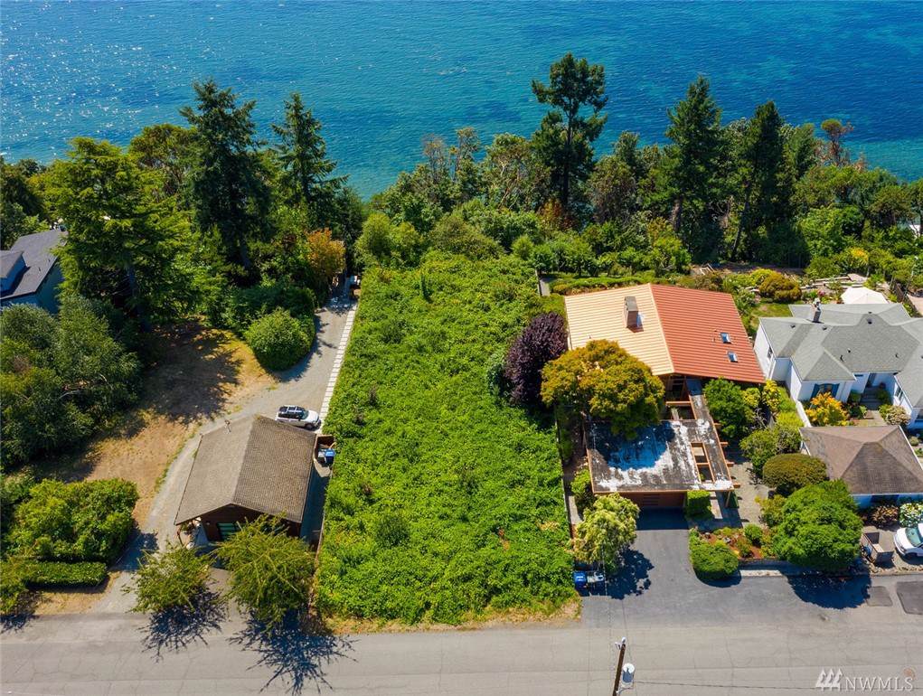 12145 Shorewood Dr - Photo 1