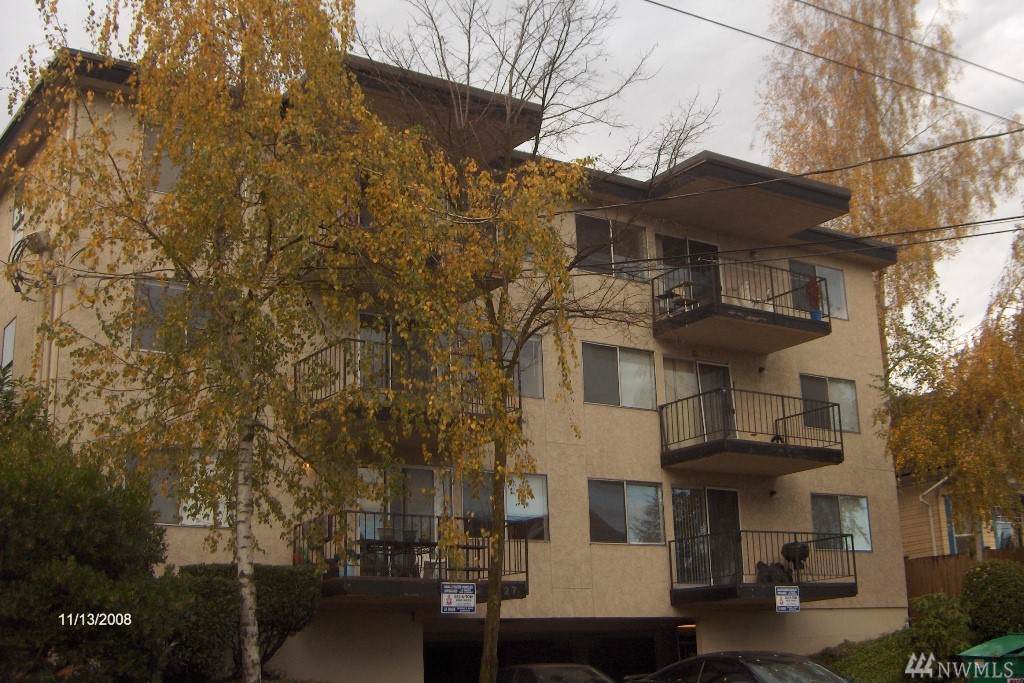 1527 14th Ave - Photo 1