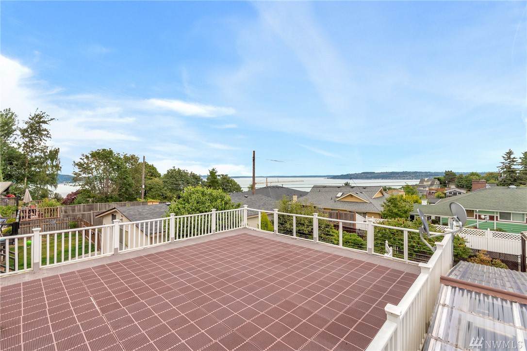 4817 Orchard St - Photo 1