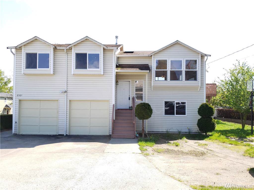 2521 Graham St - Photo 1