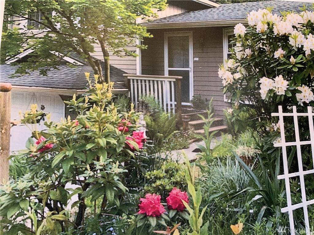 4214 Winns Hollow Lane - Photo 1