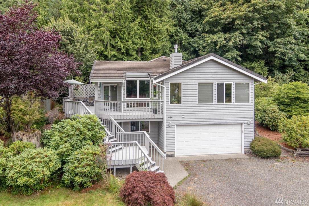 464 Montgomery Lane - Photo 1