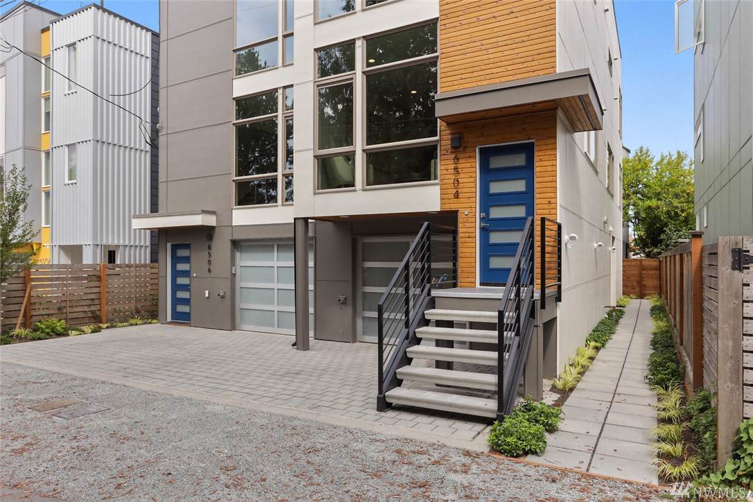 6504 Stevens St - Photo 1