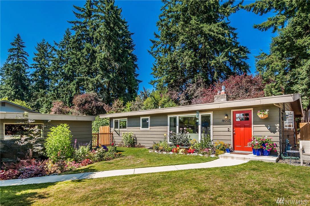 16003 Densmore Ave - Photo 1