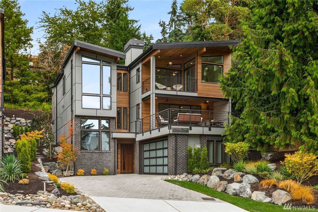 332 13th Ave - Photo 1