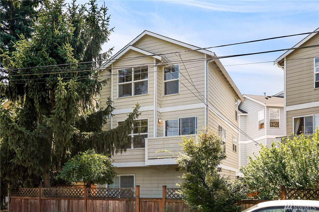 2611 123rd St - Photo 1