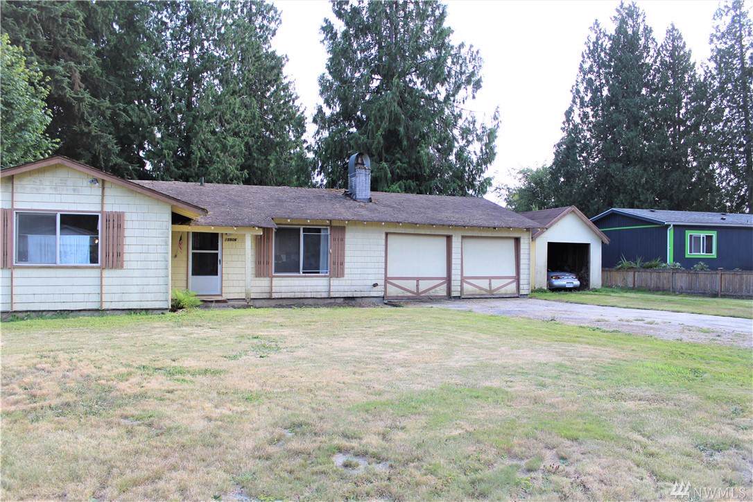 15906 82nd St - Photo 1
