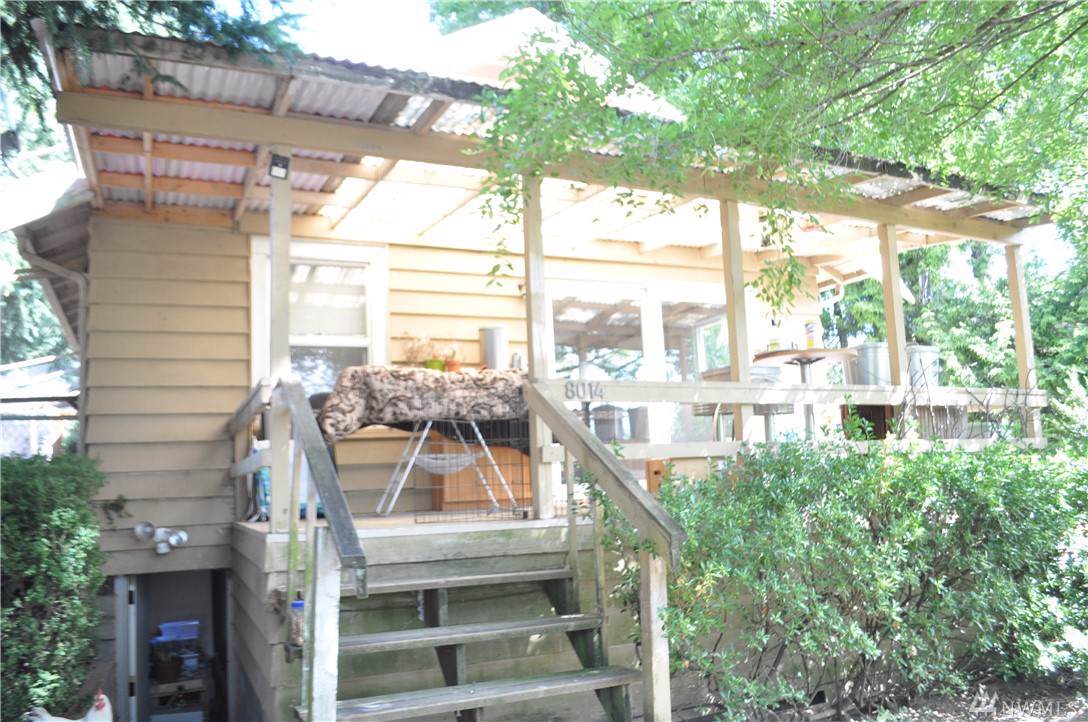 8014 34th Ave - Photo 1