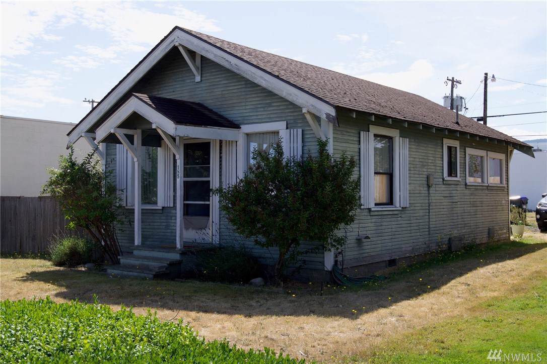 185 Cedar - Photo 1