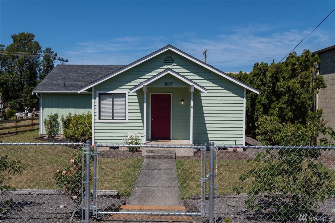 207 Motor Ave - Photo 1