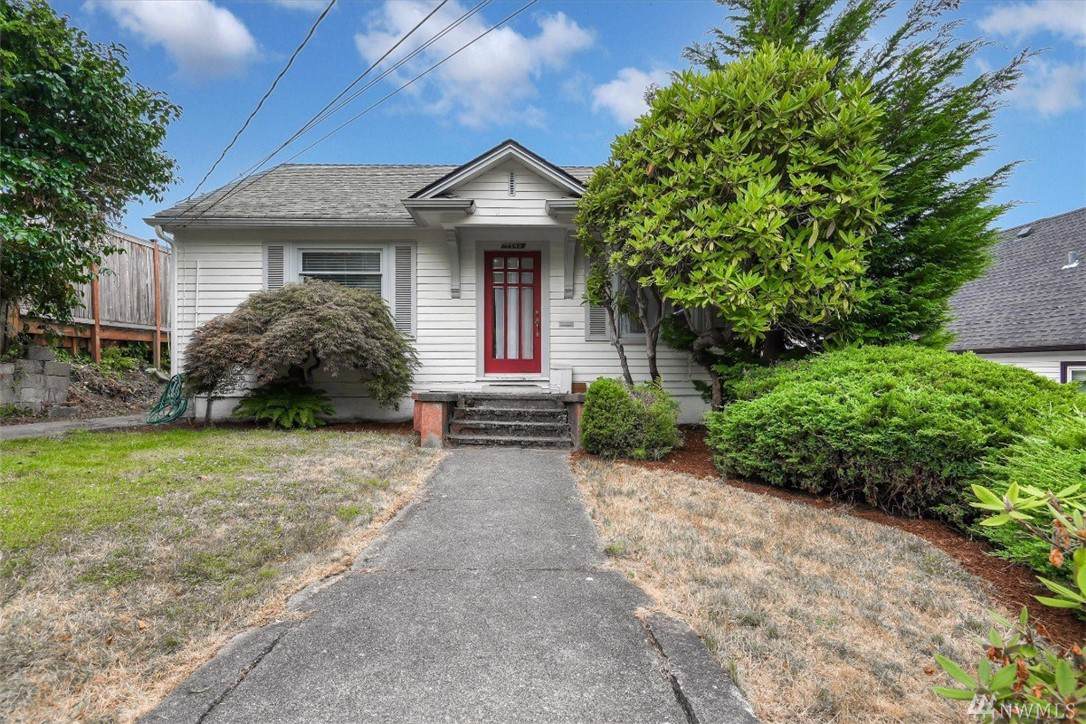 7143 44th Ave - Photo 1