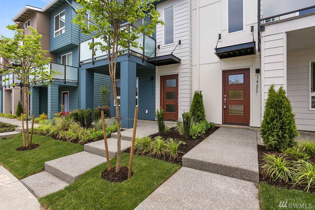 14655 35th Ct - Photo 1