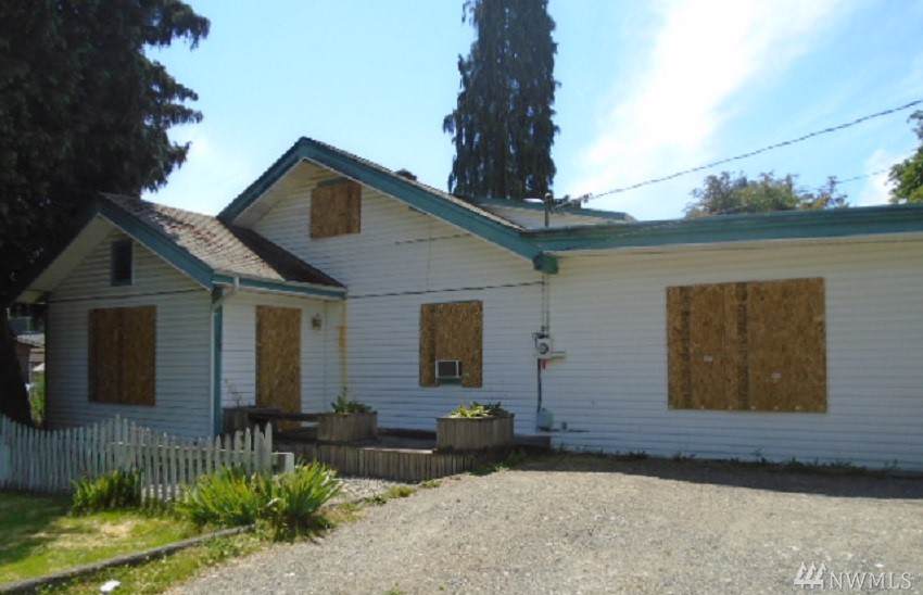 120 82nd St - Photo 1