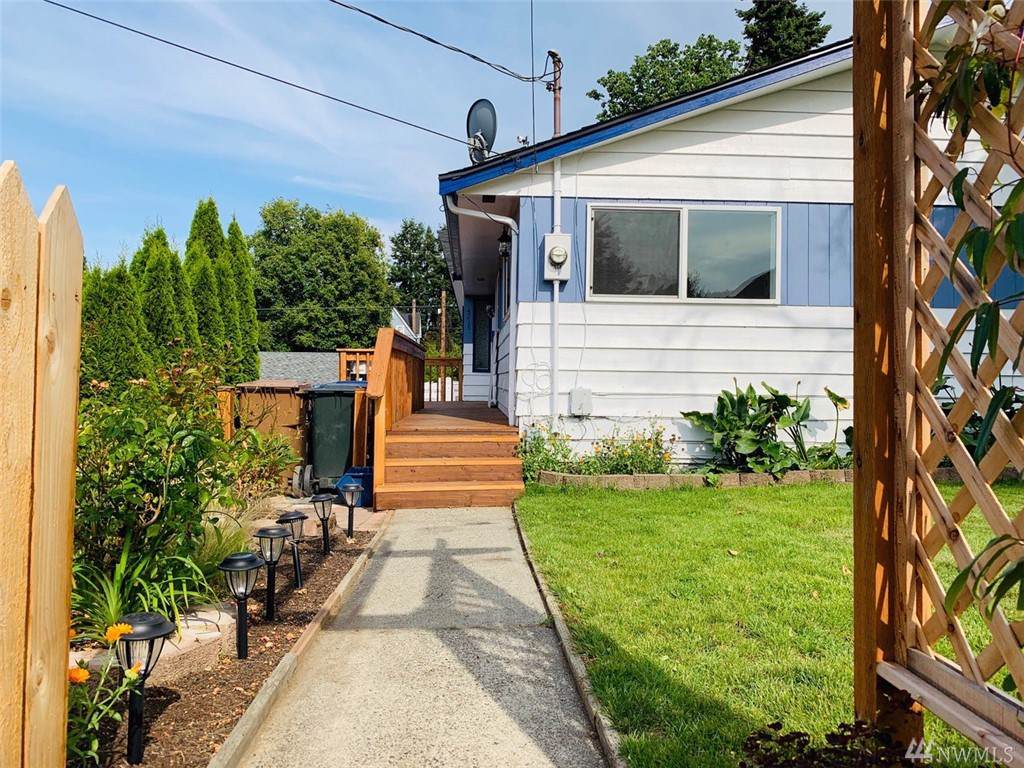 4215 Ferdinand St - Photo 1