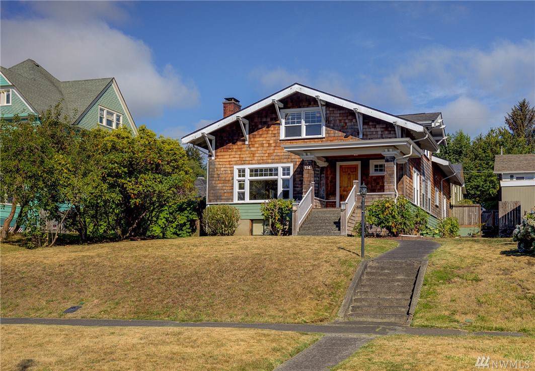 114 6th St - Photo 1