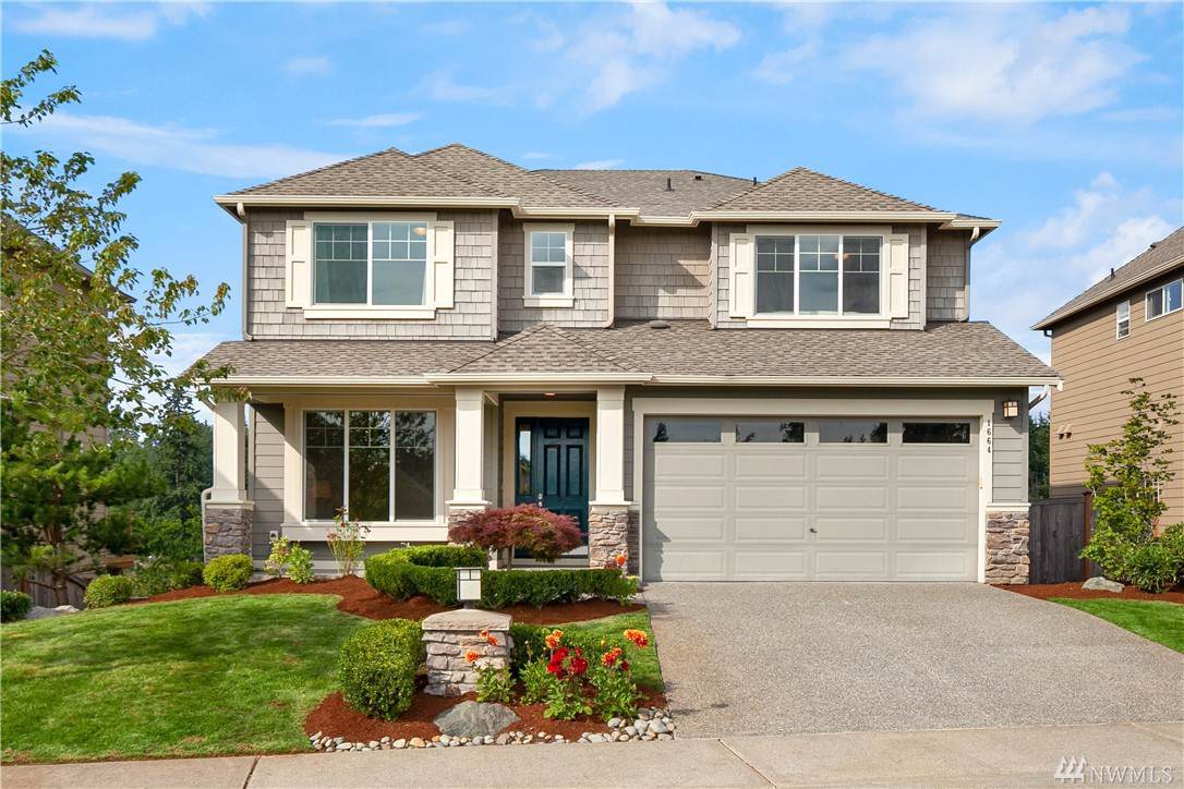 1664 211th Ave - Photo 1