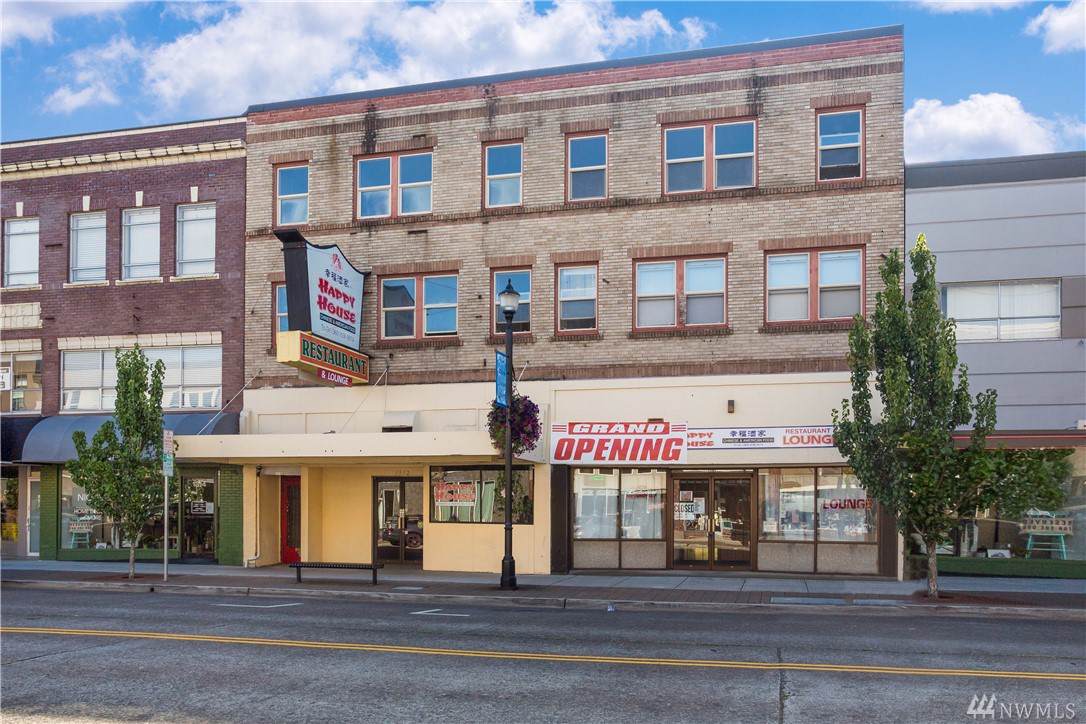 1312 Commerce Ave - Photo 1