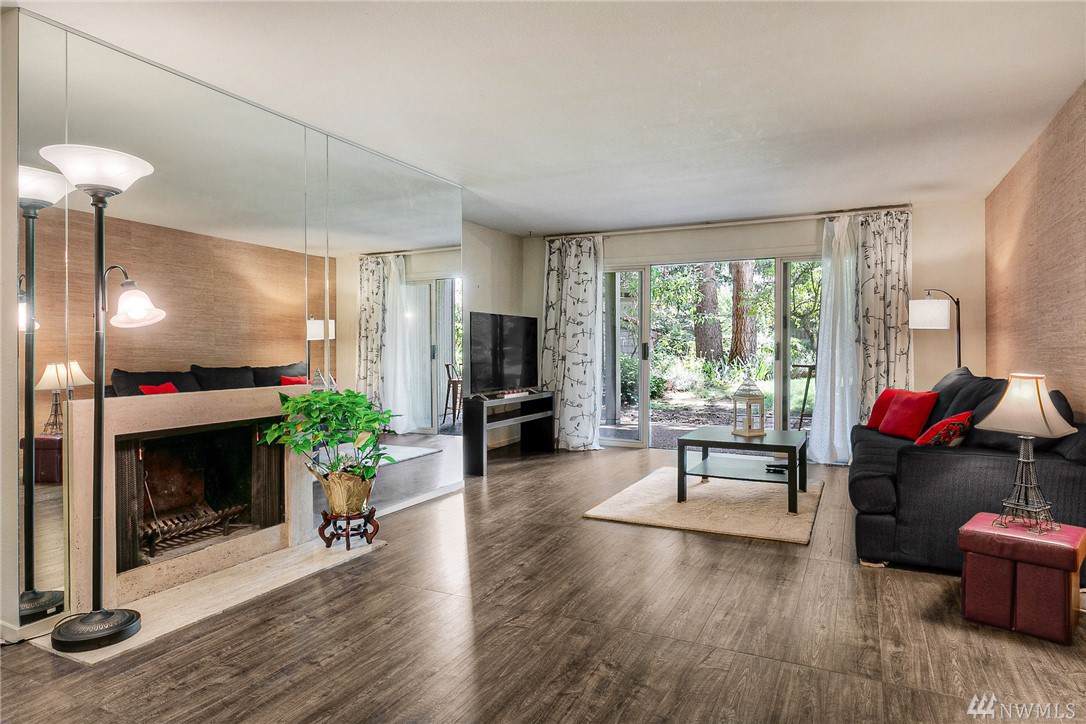 13730 15th Ave - Photo 1