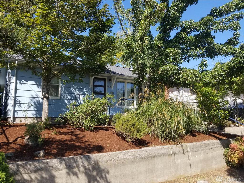 4425 42nd Ave - Photo 1