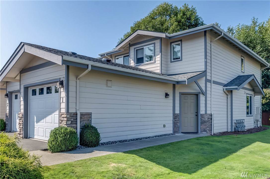 1392 Bayview Ct - Photo 1