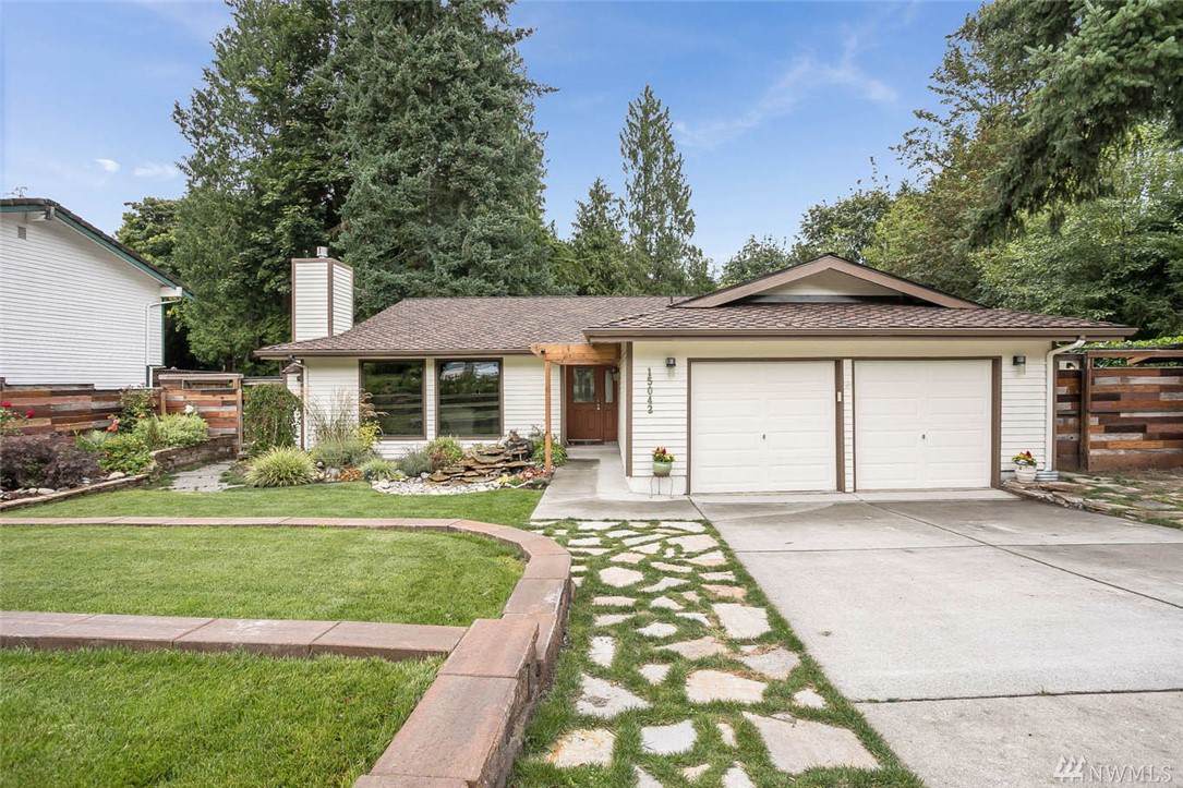 15042 Fairwood Blvd - Photo 1