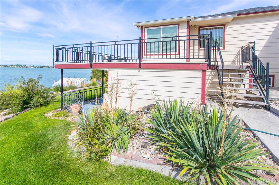 2360 Elgin Rd - Photo 1